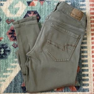 American Eagle Super Stretch Jegging